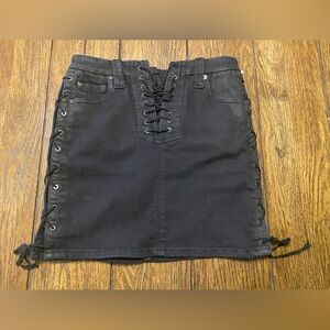Ben Taverniti Black Lace Up Boho Biker Babe Edgy Denim Jean Skirt Size 25 B27